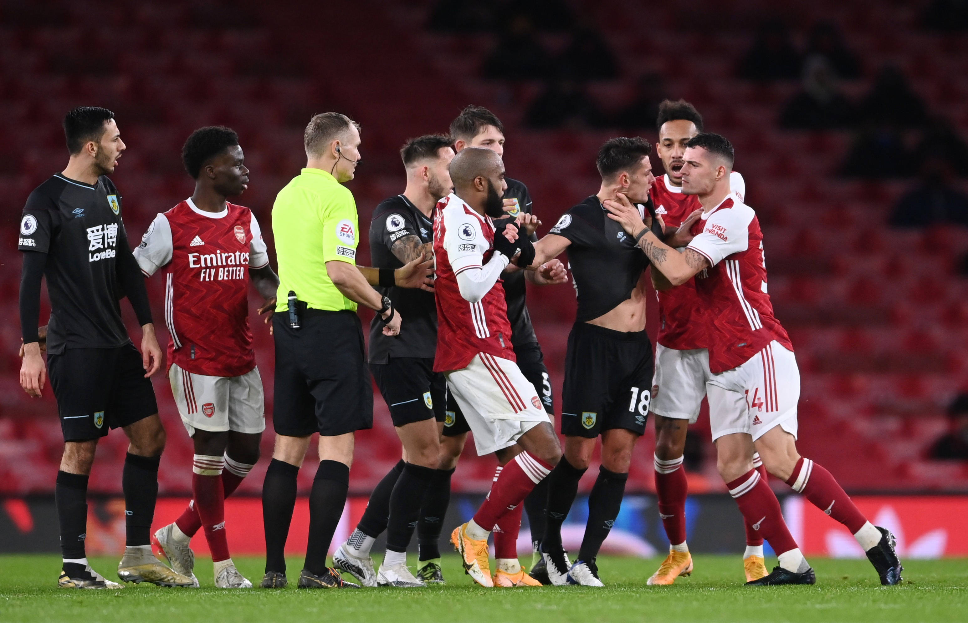 员中的一个 员中的一个